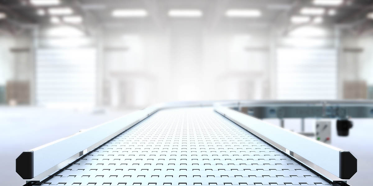 Conveyor belt in a warehouse